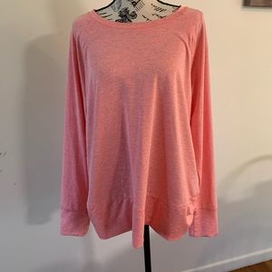 Long sleeve athletic top